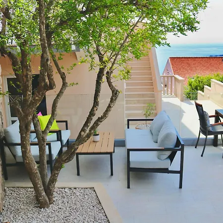 Apartament Marojica *